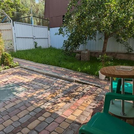 Таунхаус Біля Жд Вокзала Vinița Exterior foto