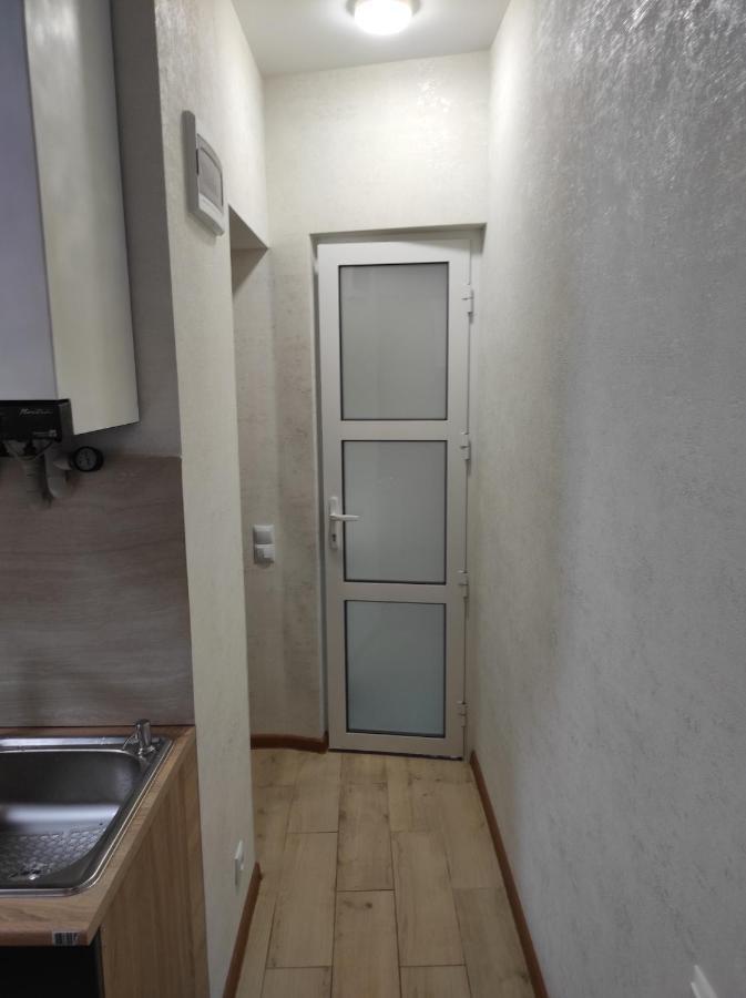 Таунхаус Біля Жд Вокзала Vinița Exterior foto