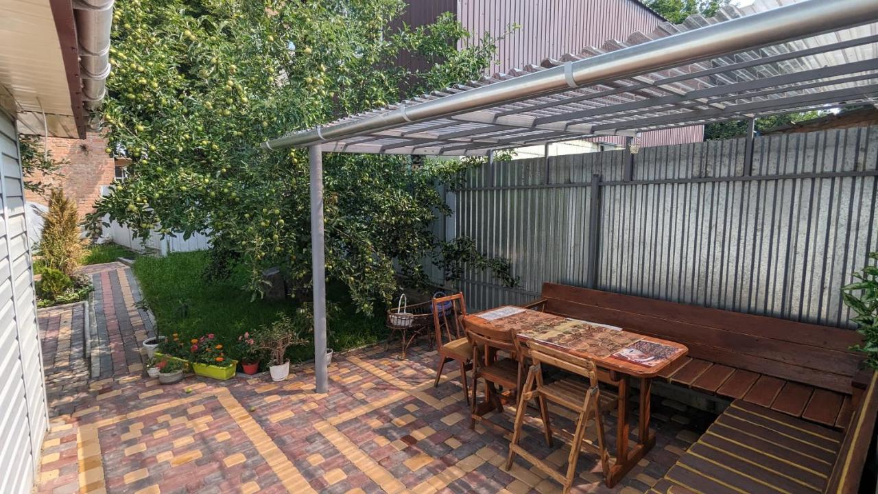 Таунхаус Біля Жд Вокзала Vinița Exterior foto